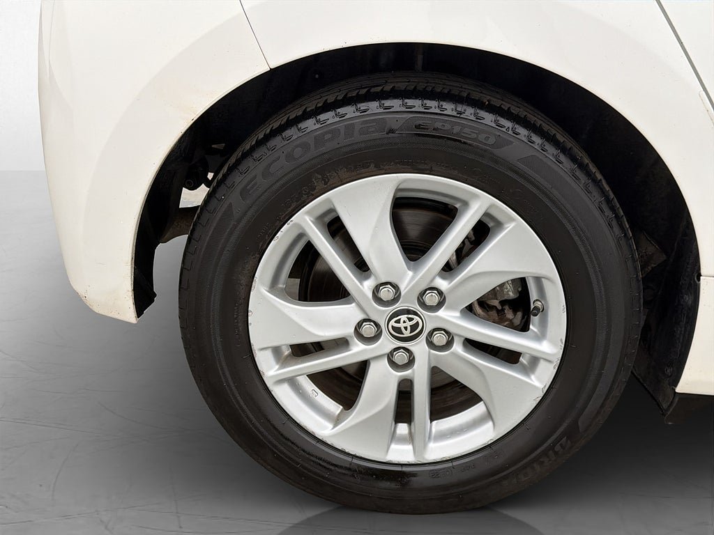 Vehicle Image 30