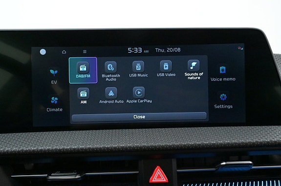 Vehicle Image 18