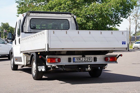 Vehicle Image 26