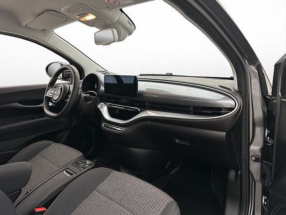 Vehicle Image 23