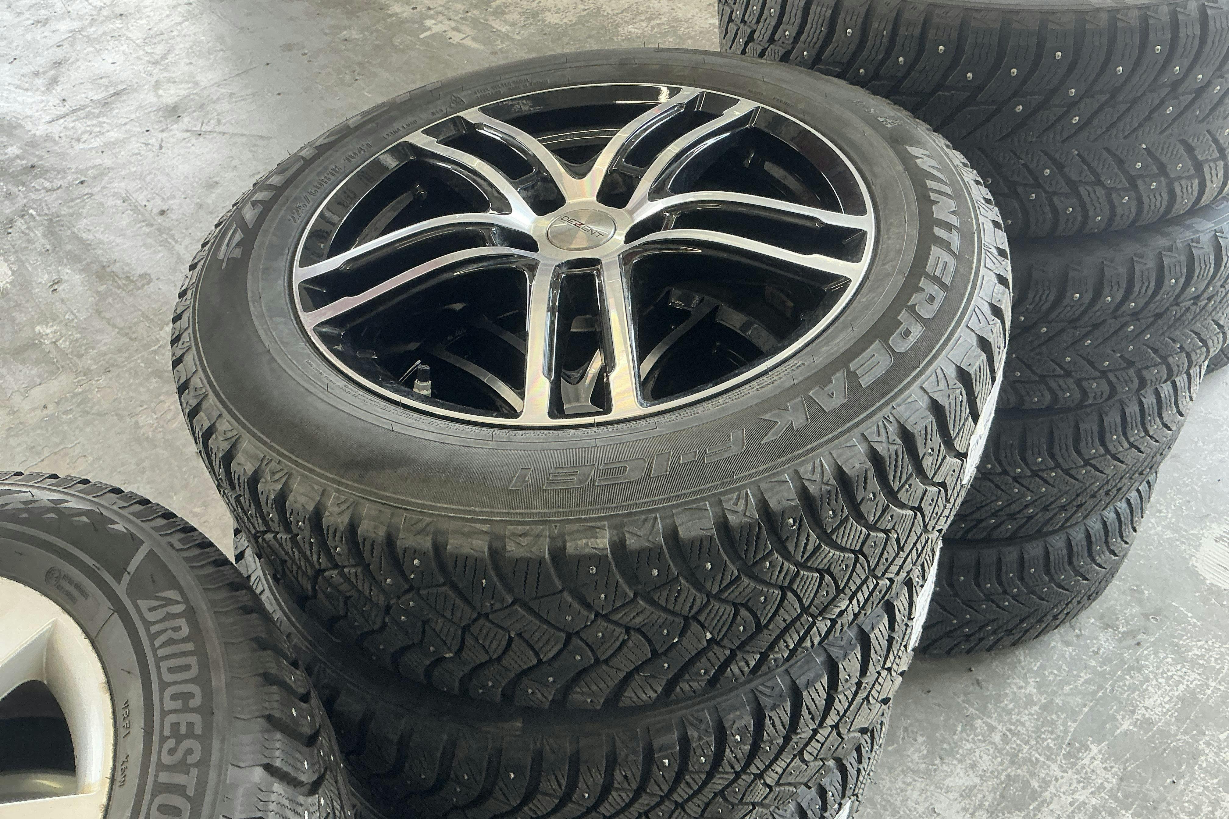 Vehicle Image 14