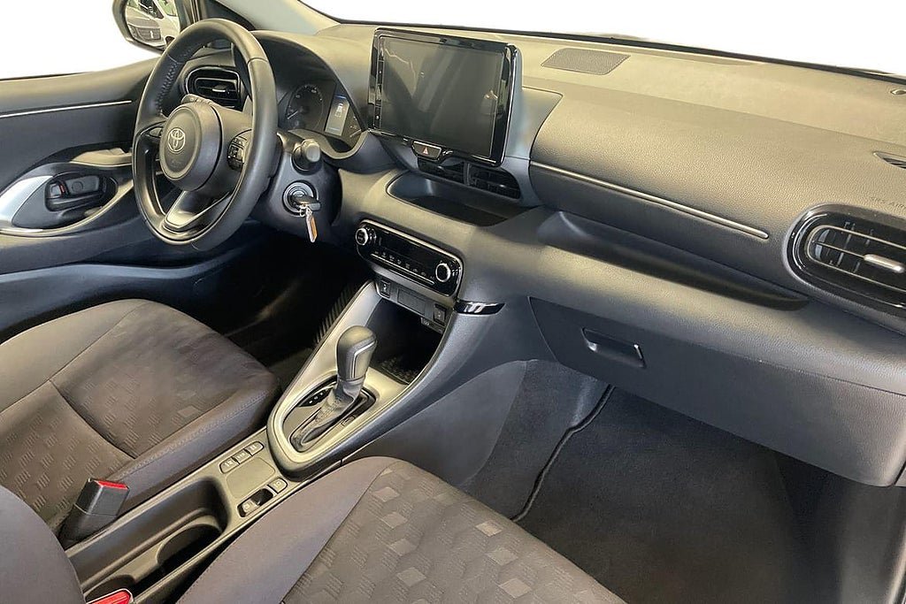 Vehicle Image 7