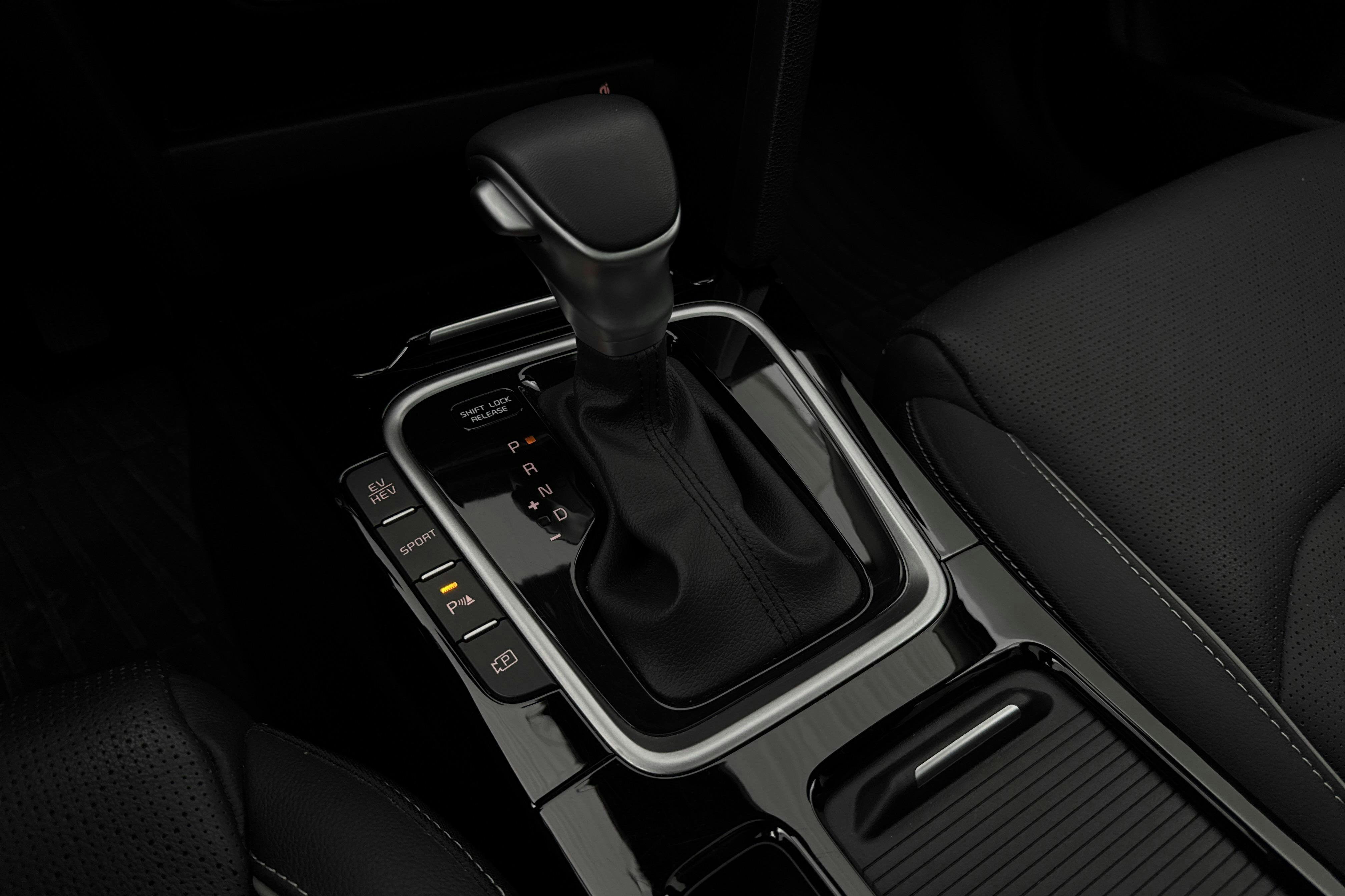 Vehicle Image 21