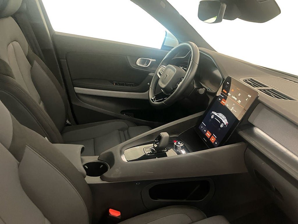 Vehicle Image 9
