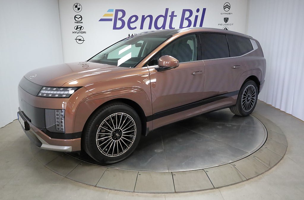 Vehicle Image 6