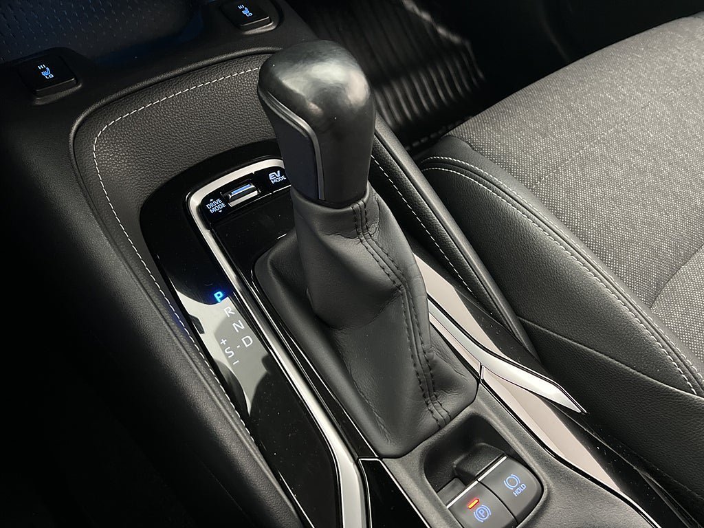 Vehicle Image 24