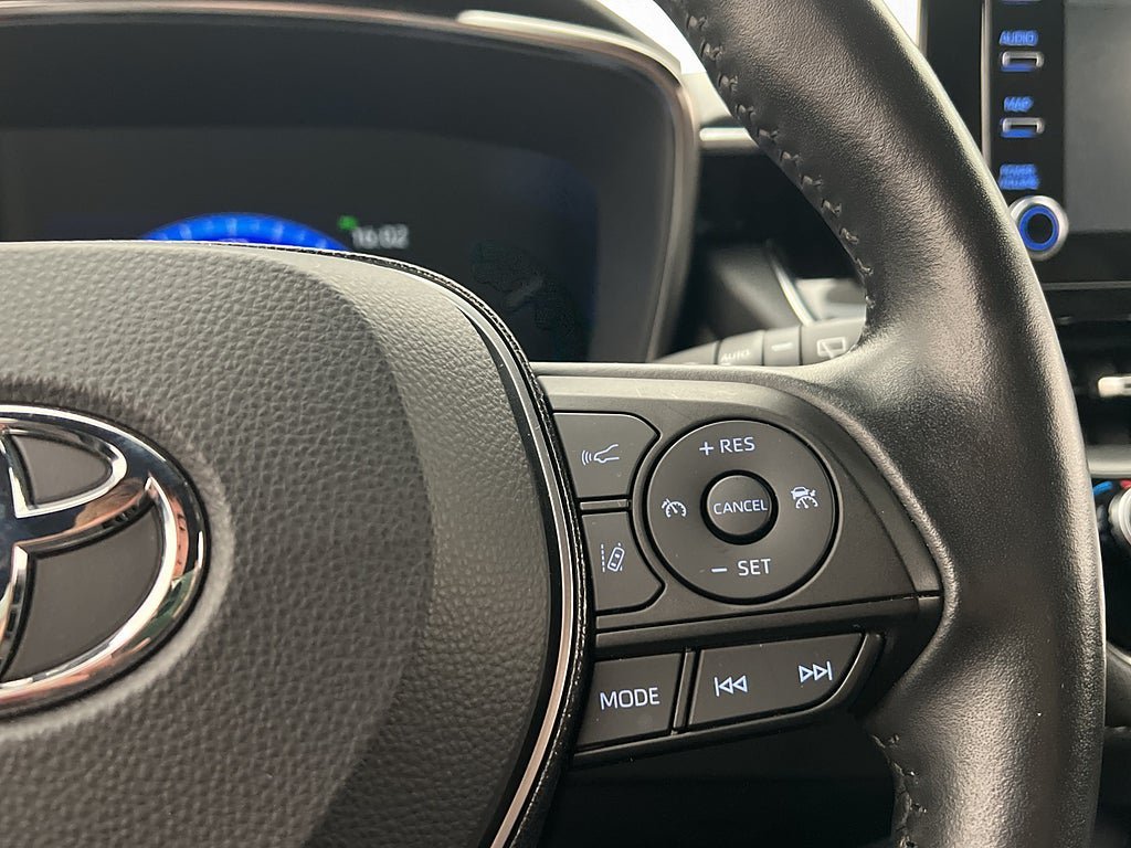 Vehicle Image 26