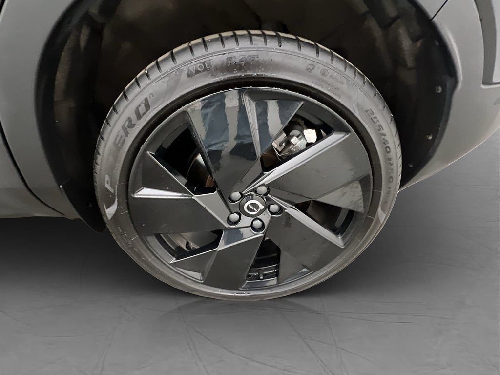 Vehicle Image 38
