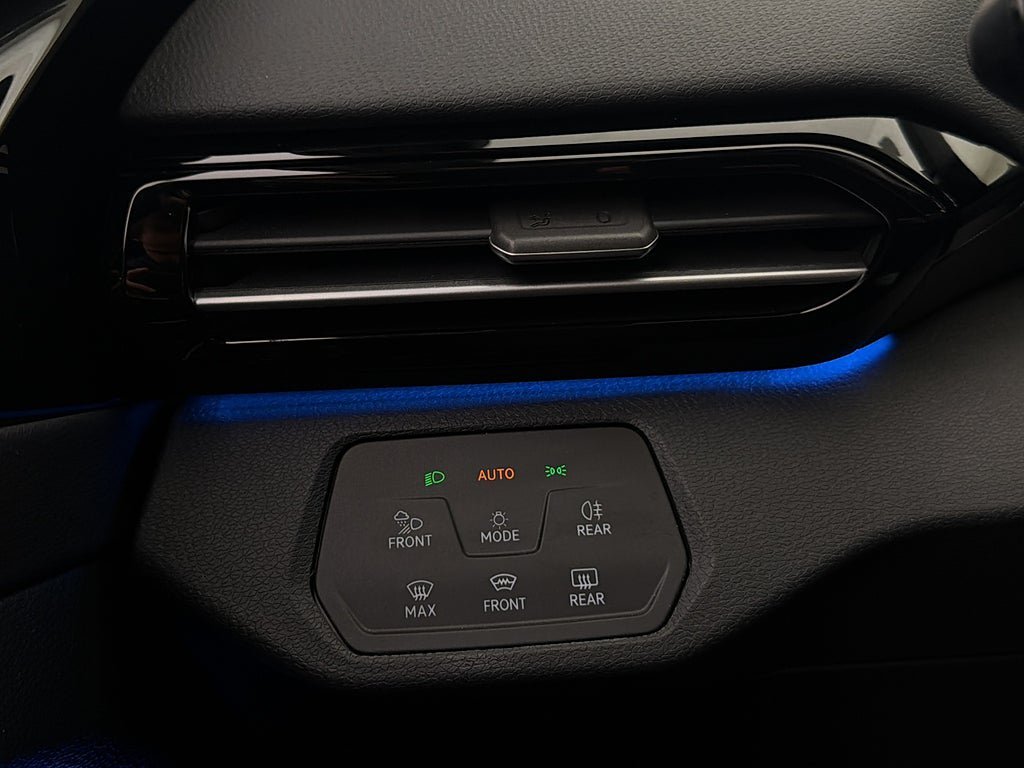 Vehicle Image 29
