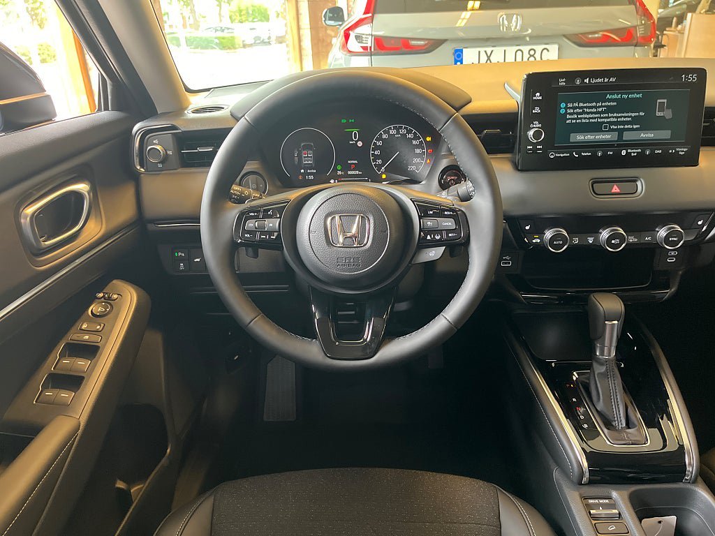 Vehicle Image 10