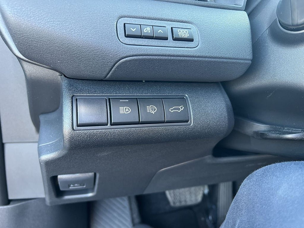 Vehicle Image 26