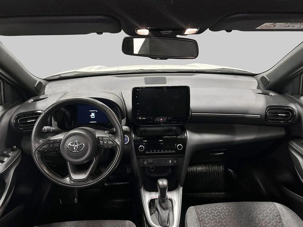 Vehicle Image 12