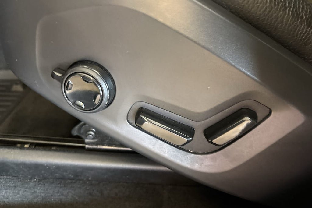 Vehicle Image 18