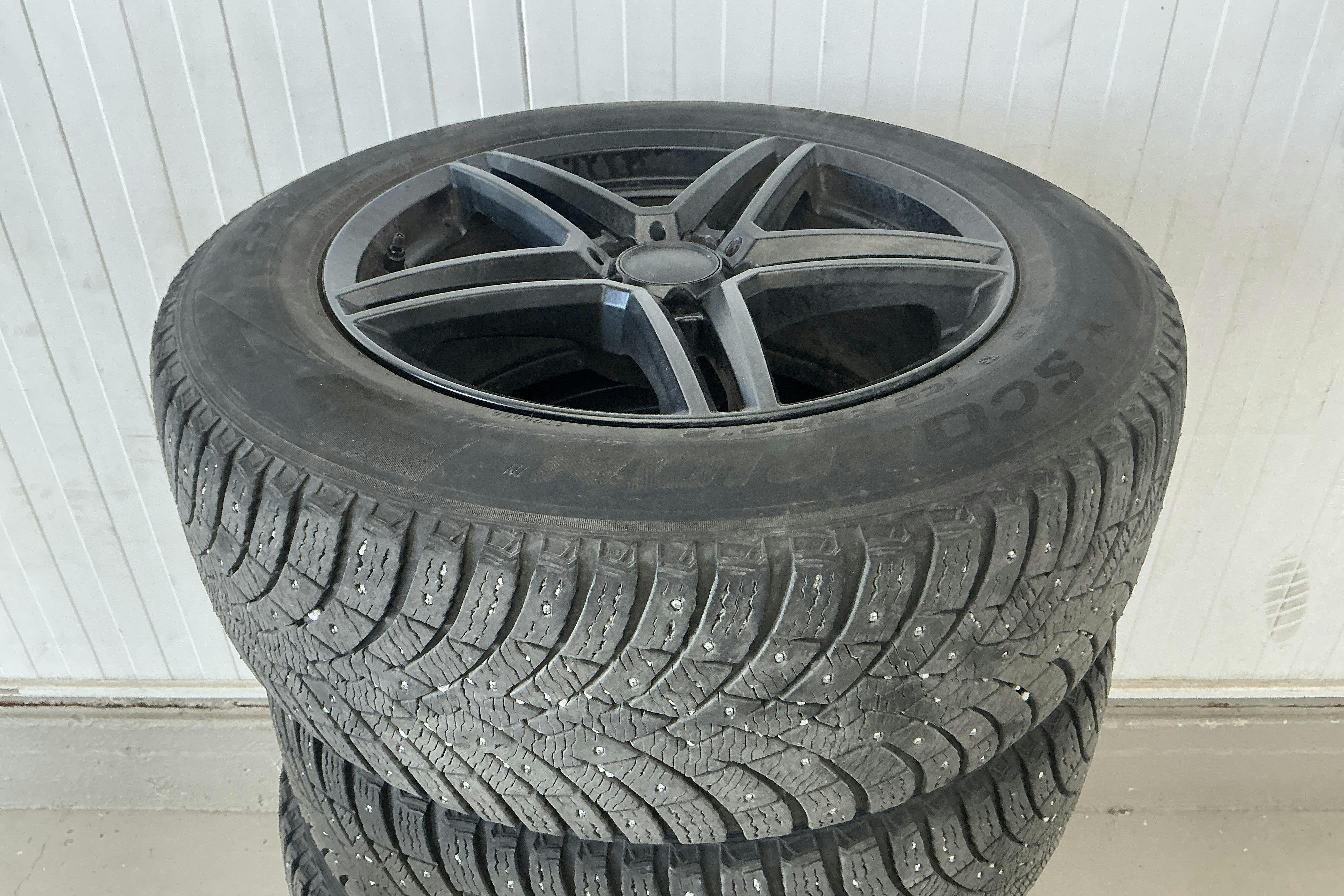 Vehicle Image 21