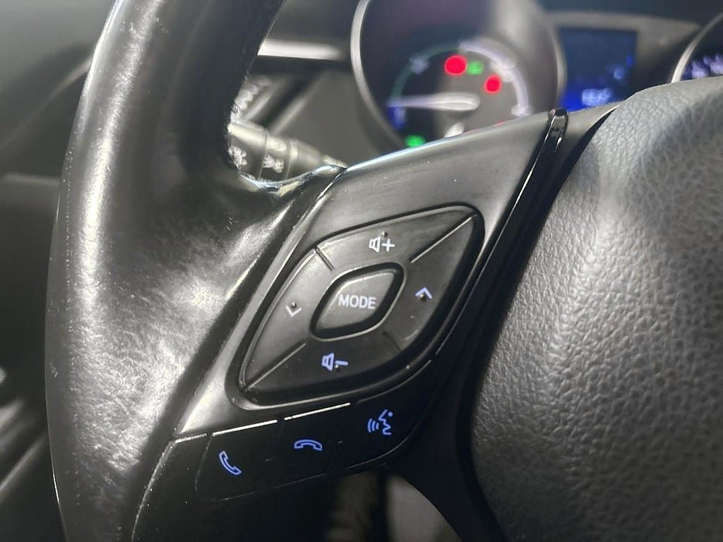 Vehicle Image 19