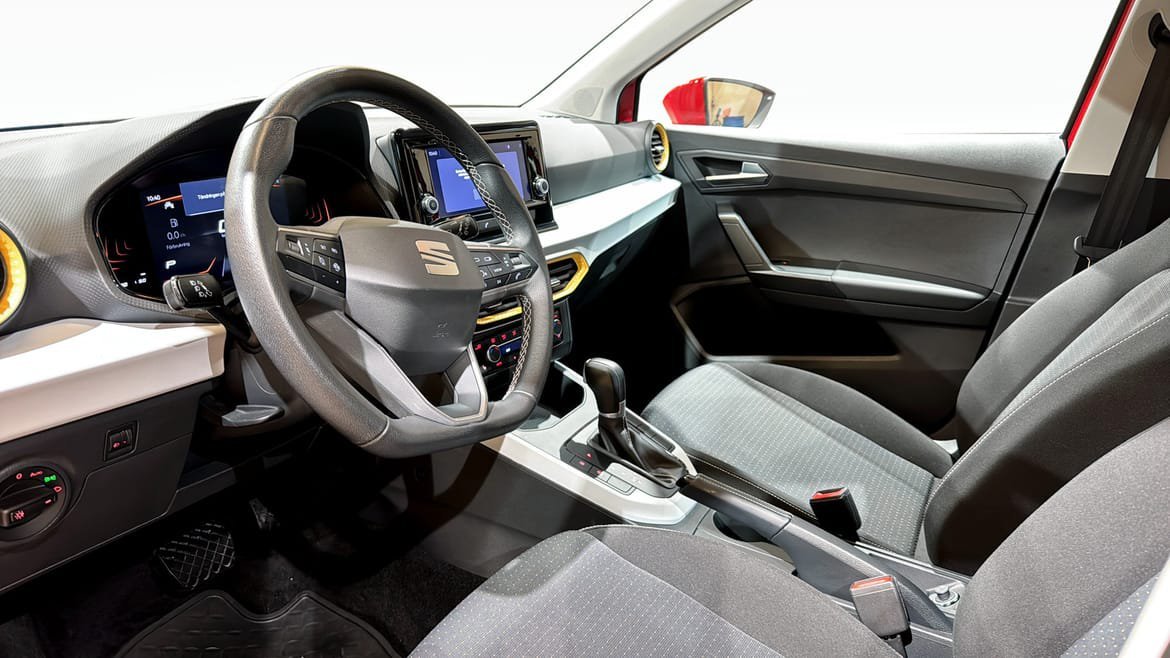Vehicle Image 7