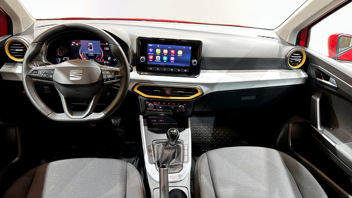 Vehicle Image 10