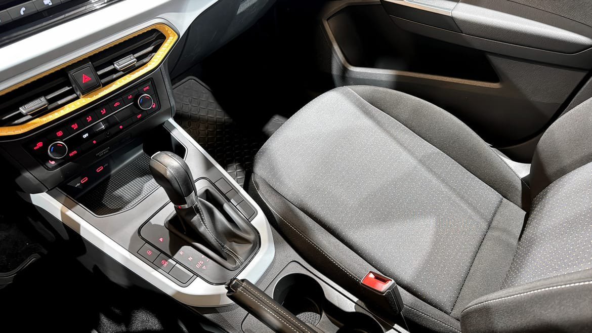 Vehicle Image 15