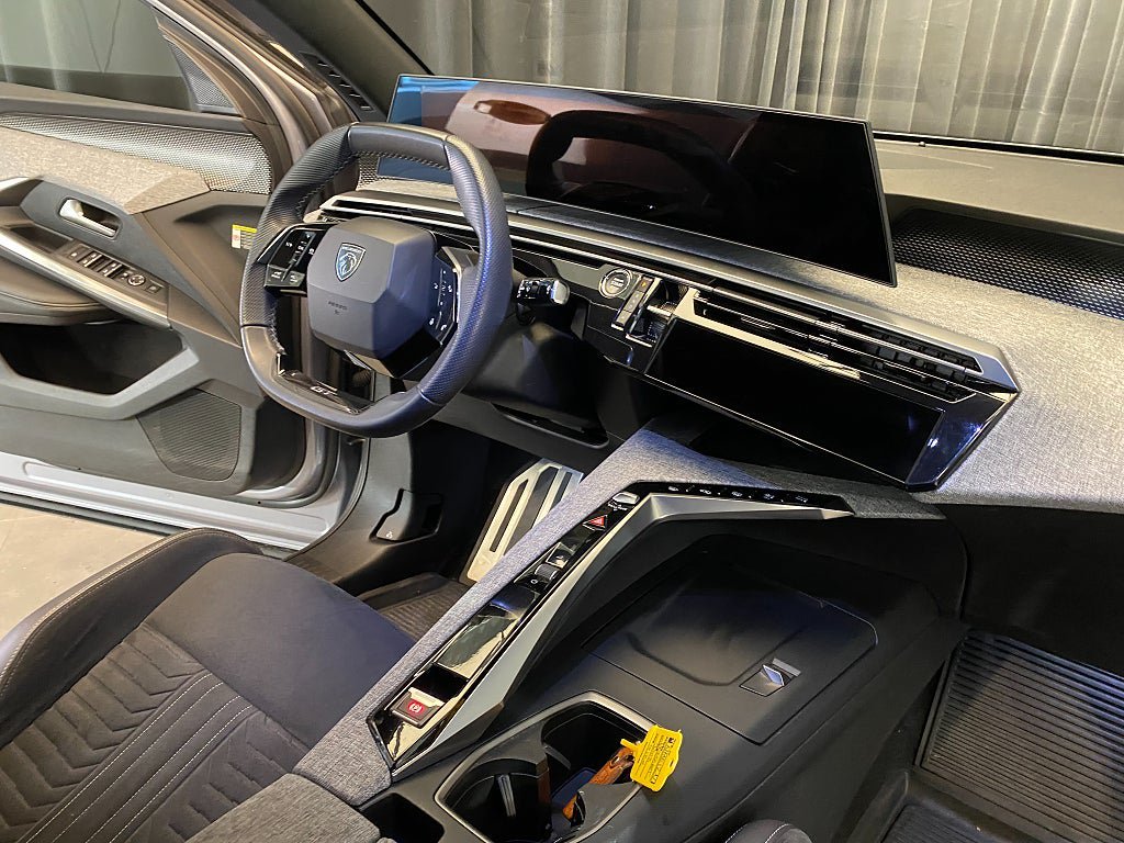 Vehicle Image 39