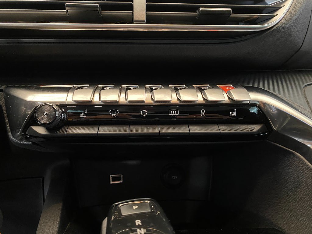 Vehicle Image 40