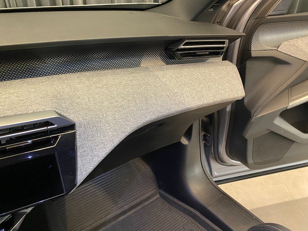Vehicle Image 45