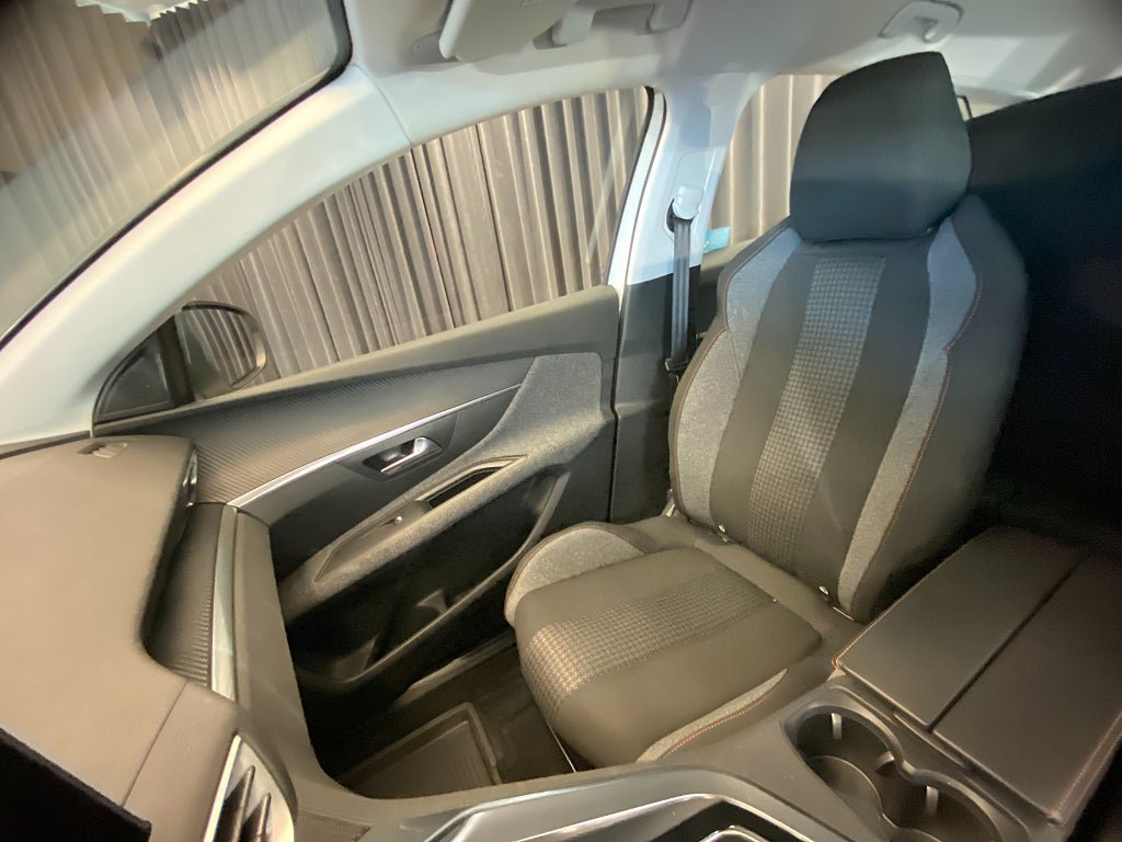 Vehicle Image 53
