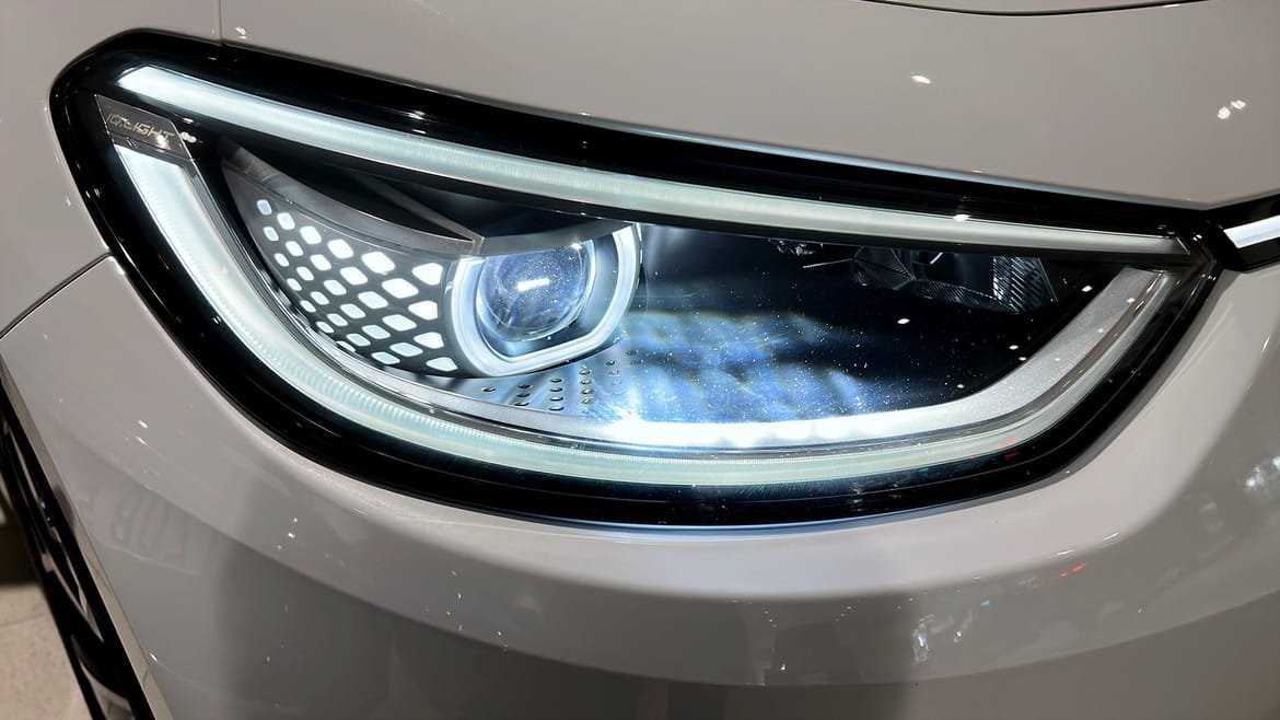 Vehicle Image 15