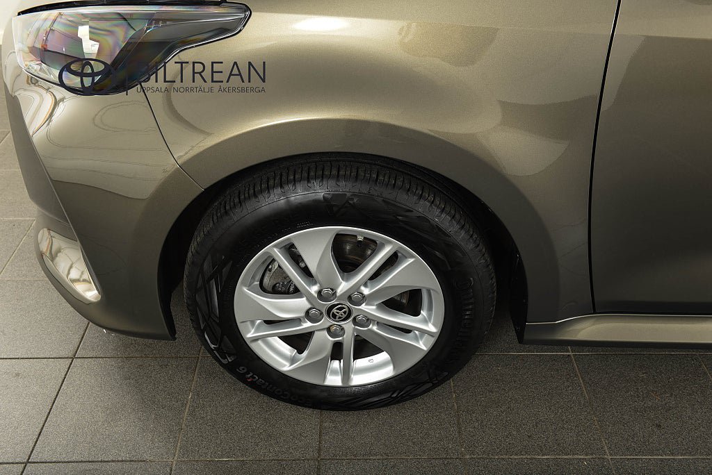 Vehicle Image 17