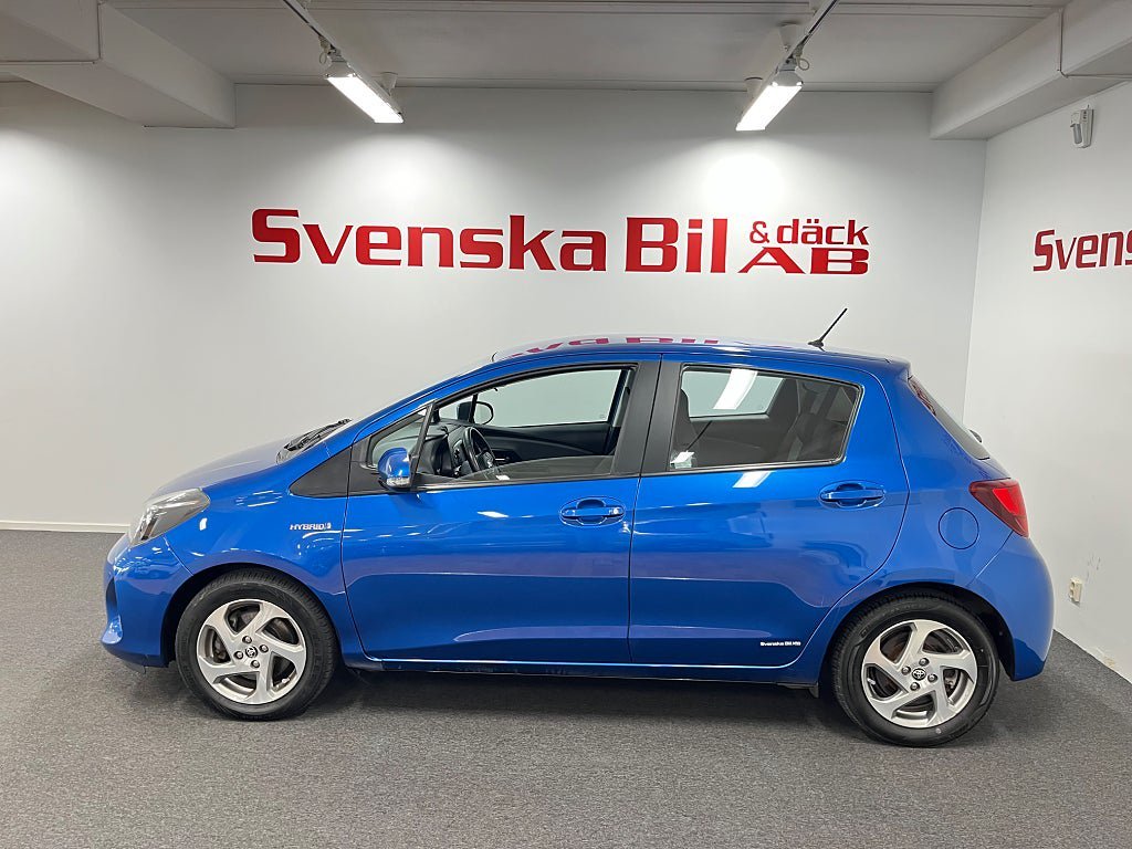 Vehicle Image 8