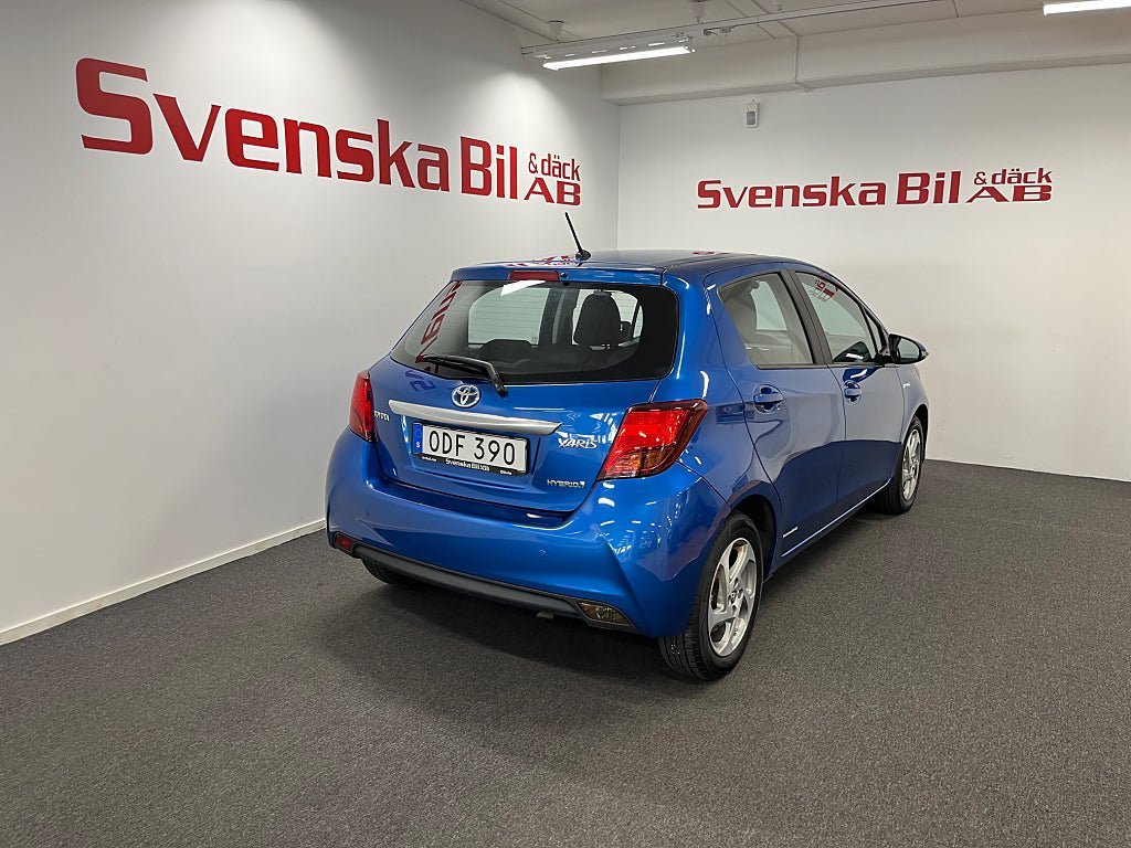 Vehicle Image 10