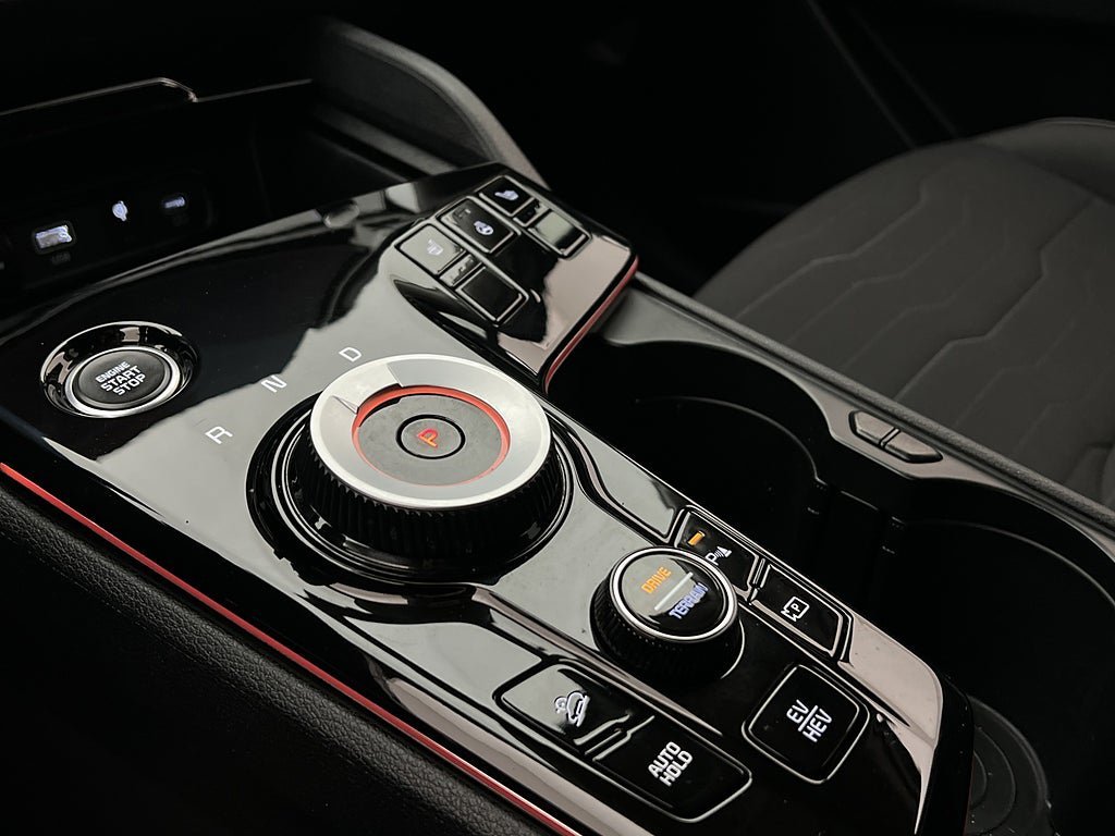 Vehicle Image 24