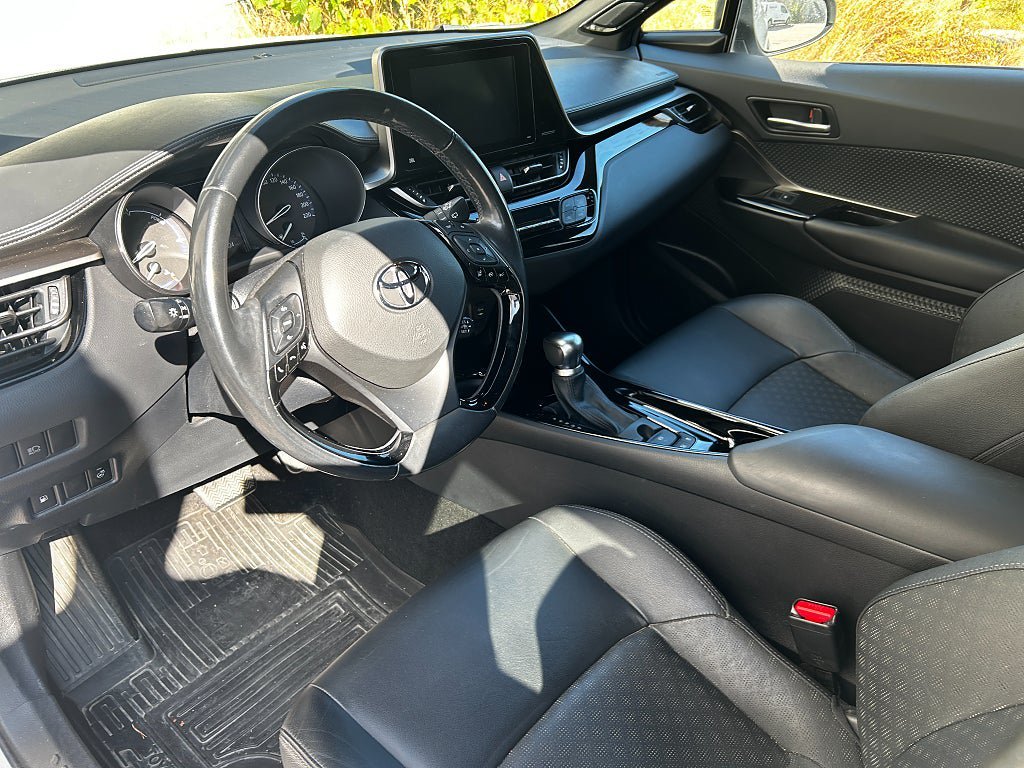 Vehicle Image 7