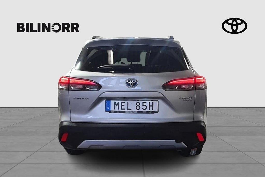 Vehicle Image 4