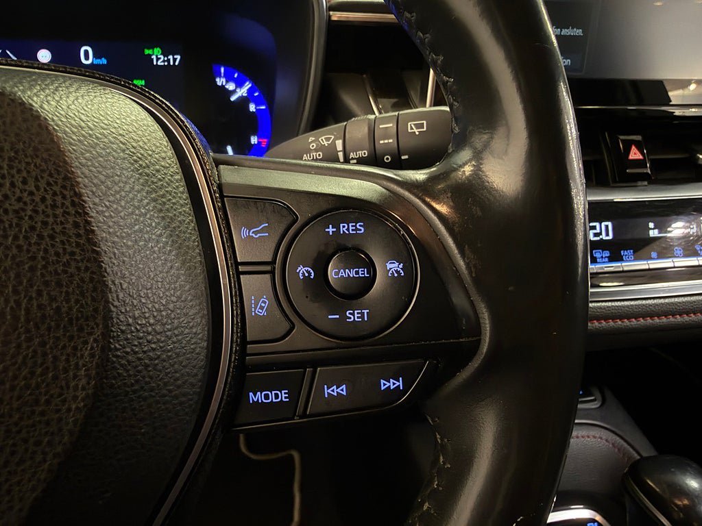 Vehicle Image 10
