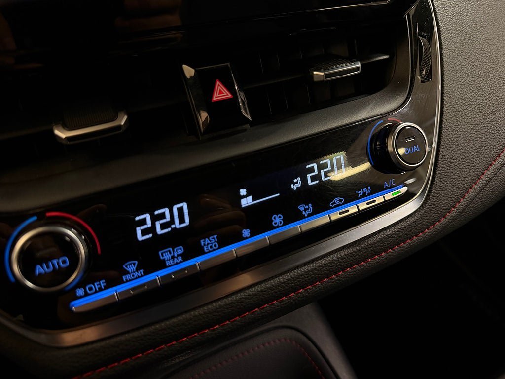 Vehicle Image 18