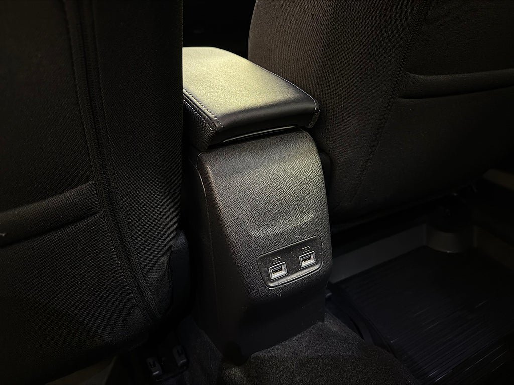 Vehicle Image 22