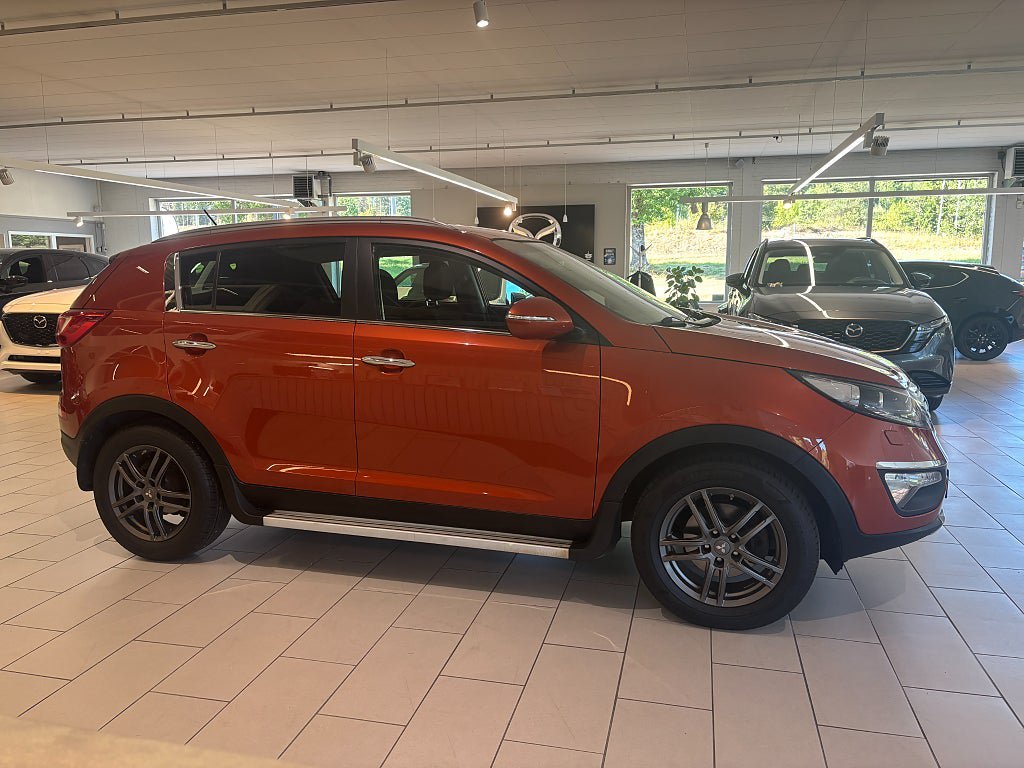 Vehicle Image 6