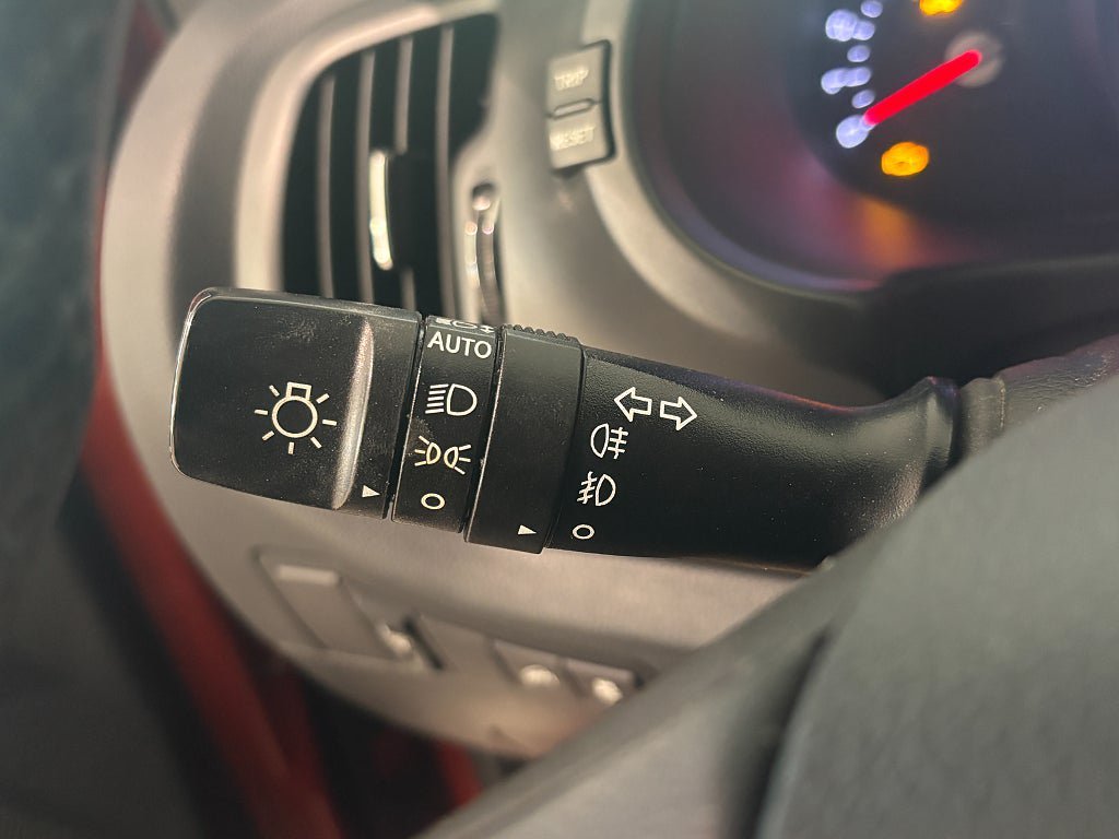 Vehicle Image 14