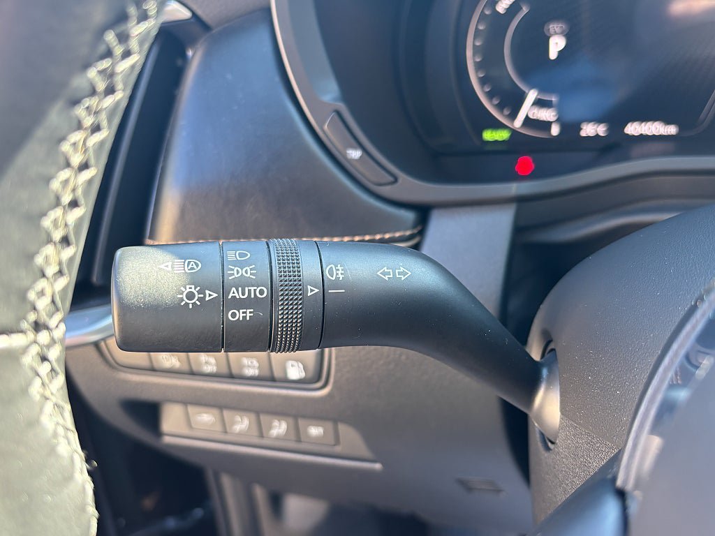 Vehicle Image 18
