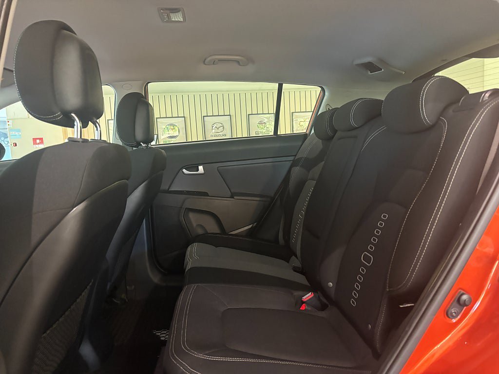 Vehicle Image 18