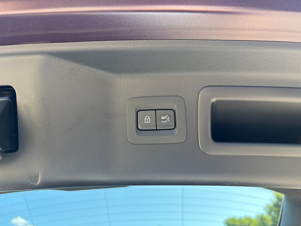 Vehicle Image 27