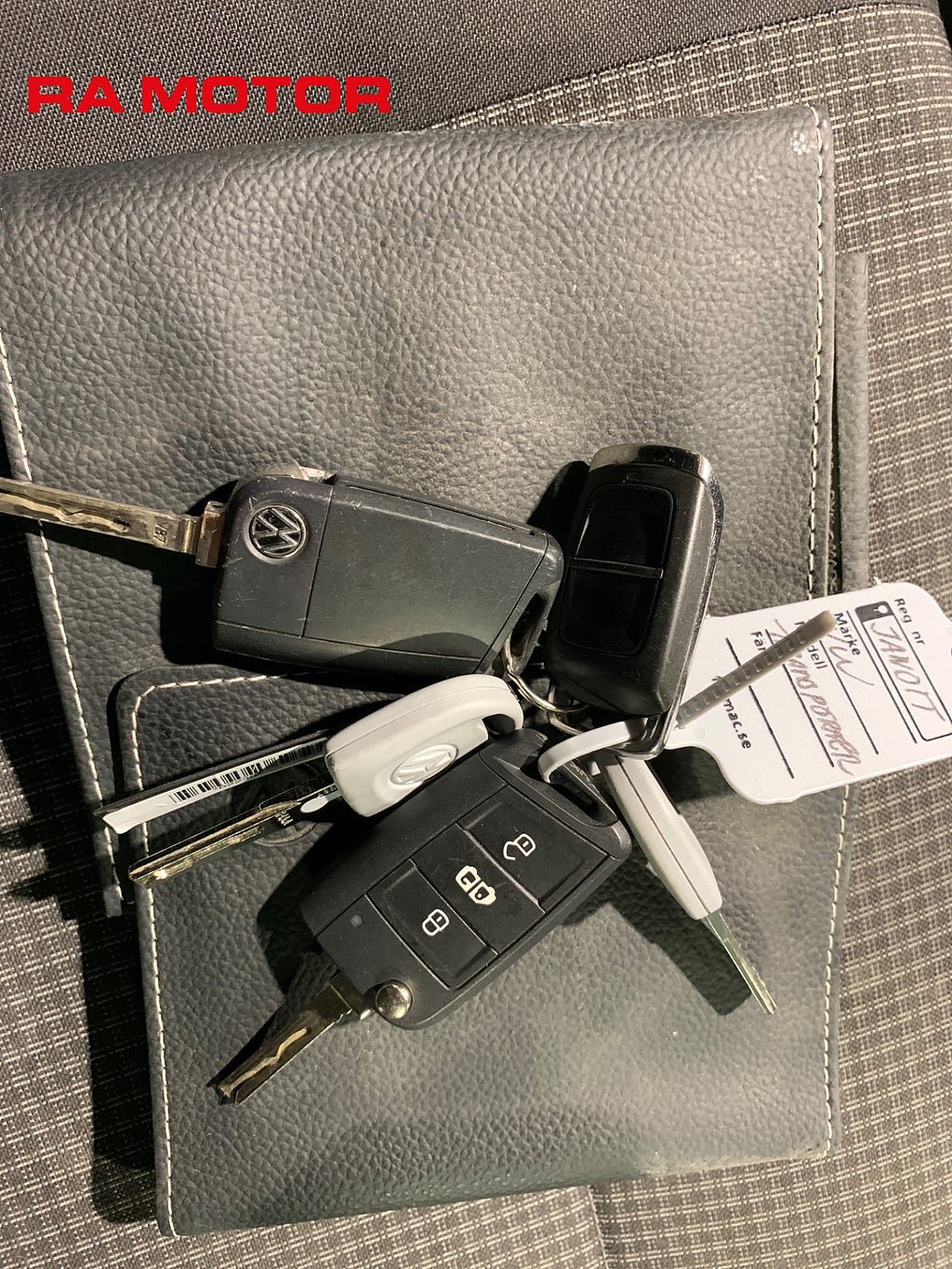 Vehicle Image 22