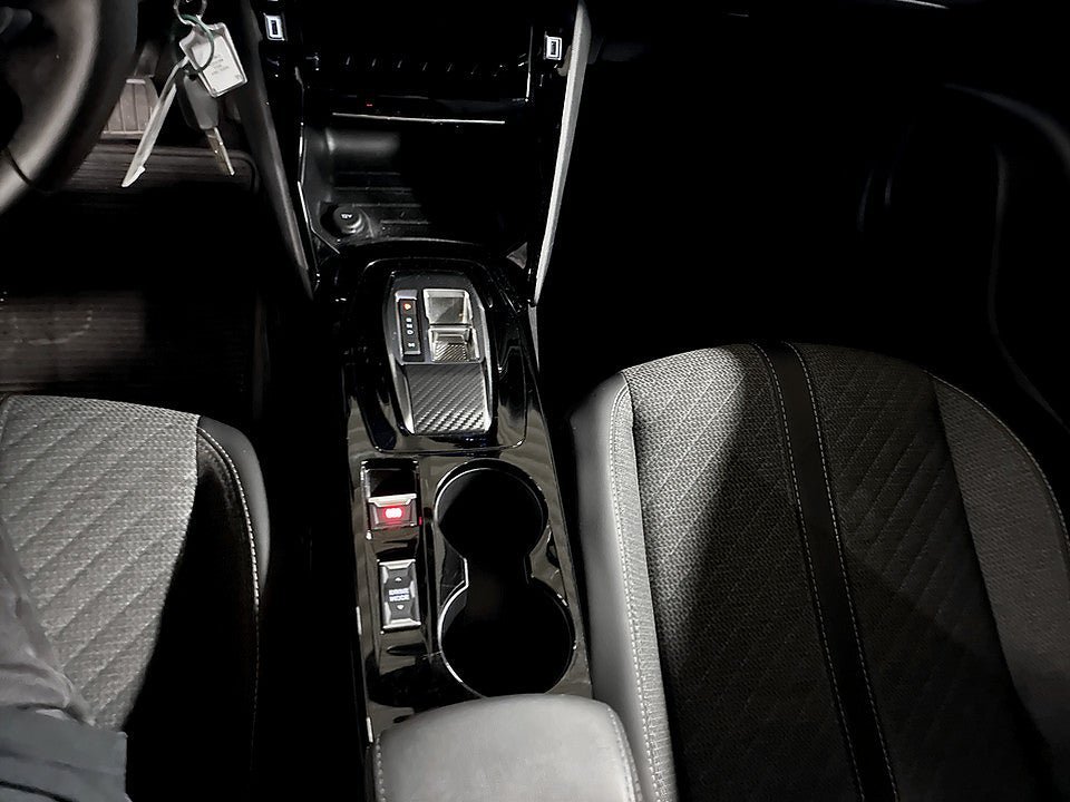 Vehicle Image 13