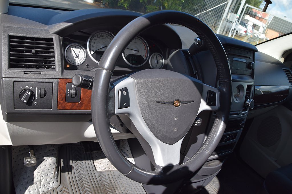 Vehicle Image 15