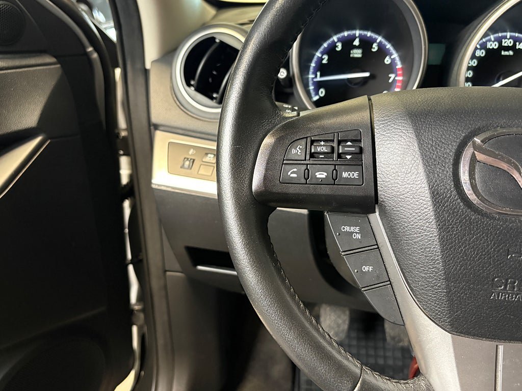Vehicle Image 17