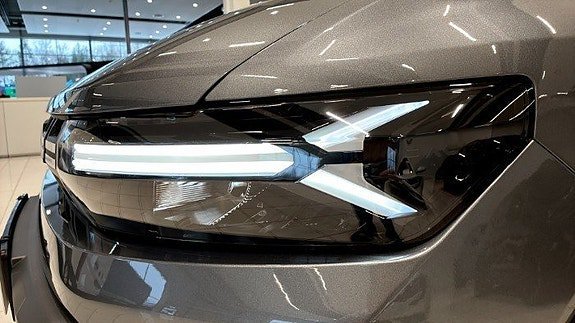 Vehicle Image 24