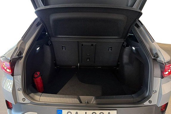 Vehicle Image 24