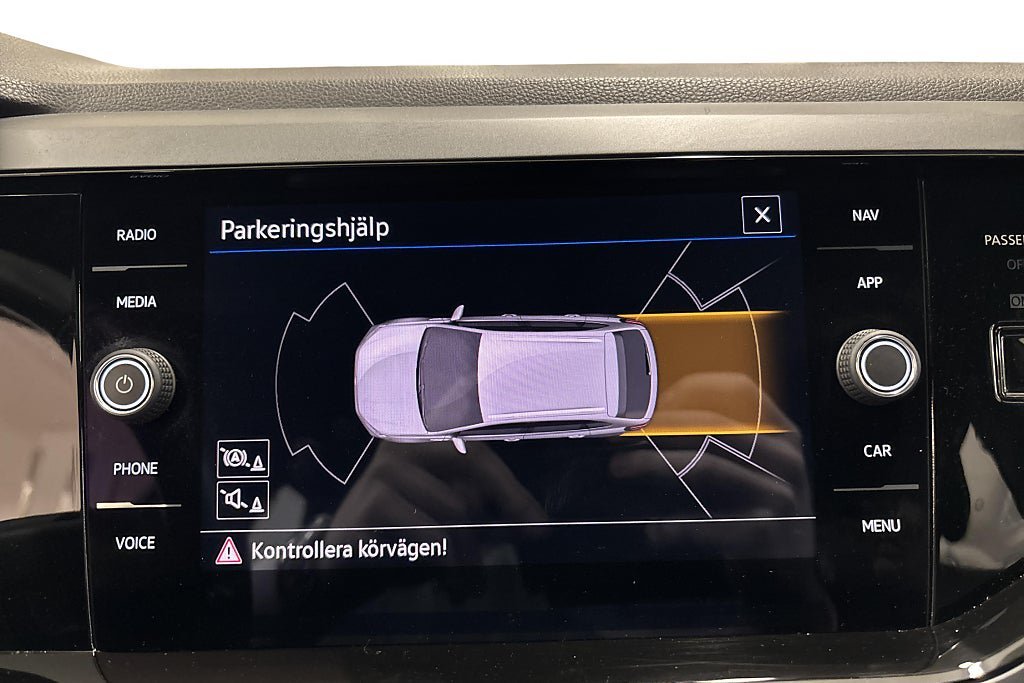 Vehicle Image 22