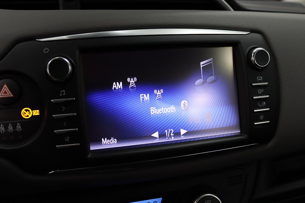 Vehicle Image 15