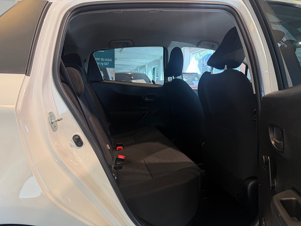 Vehicle Image 20